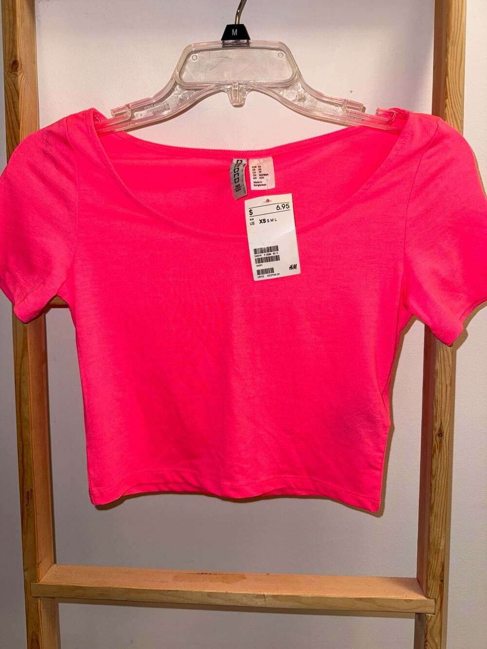 NWT H&M Neon Pink Short Sleeve Cropped T-Shirt